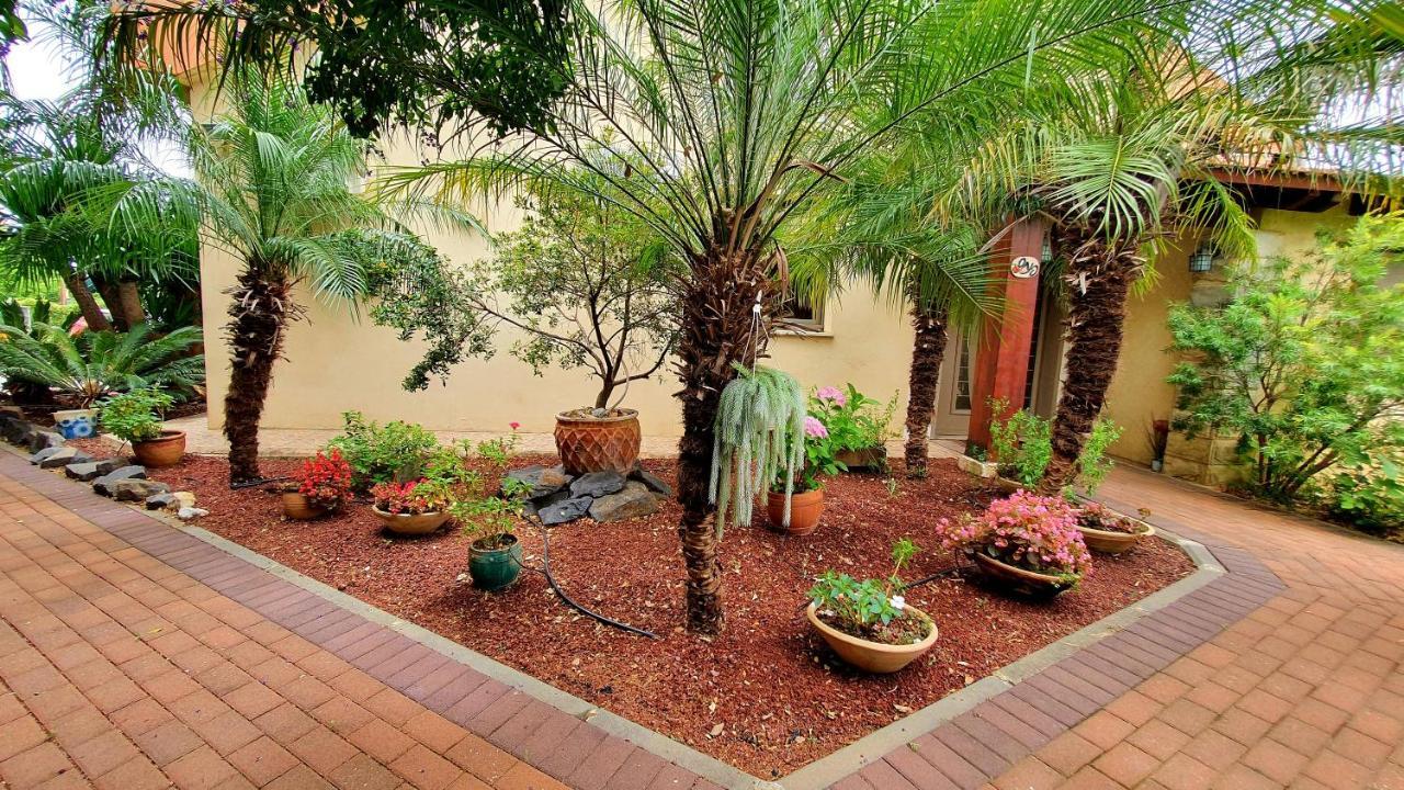 Huge & Private Villa In Kibbutz Metsudat Menahem Ussishkin Alef Exterior foto