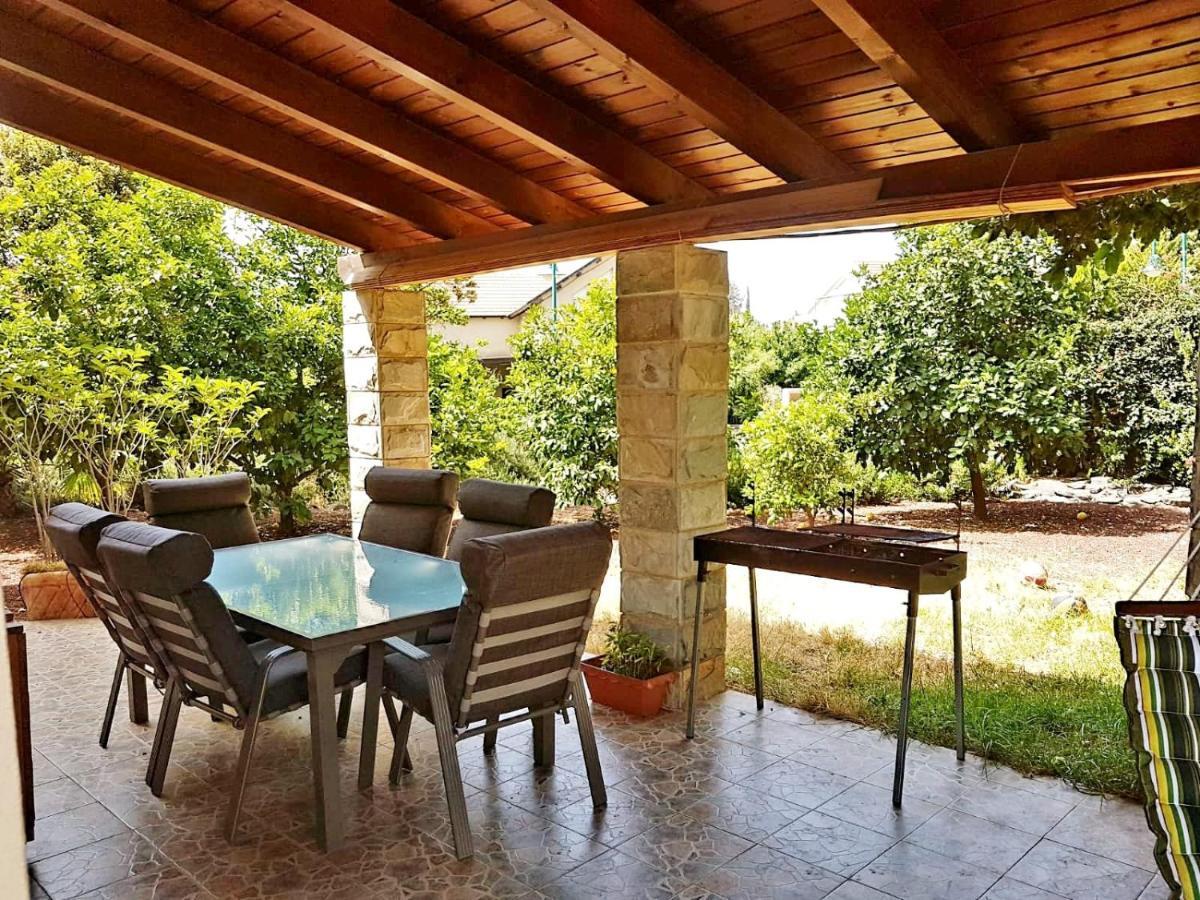 Huge & Private Villa In Kibbutz Metsudat Menahem Ussishkin Alef Exterior foto